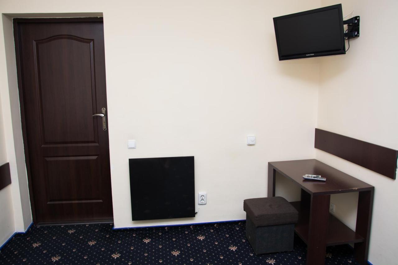 Faraon Hotel Ivano-Frankivsk Exterior photo
